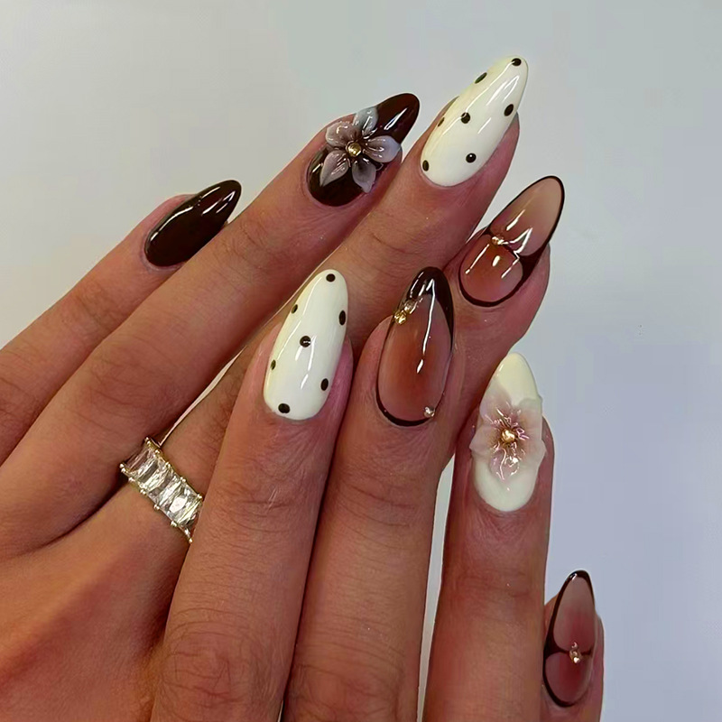 24pcs Finished Almond Press on - Nail Art Aesthetic recension och pris